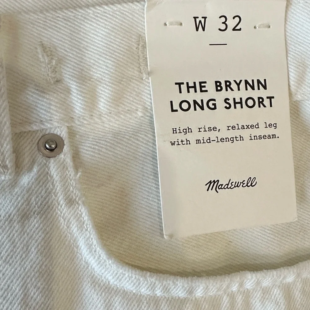 NEW MADEWELL The Brynn Long Short in White Rigid Denim Raw Hem Low Slung Size 32